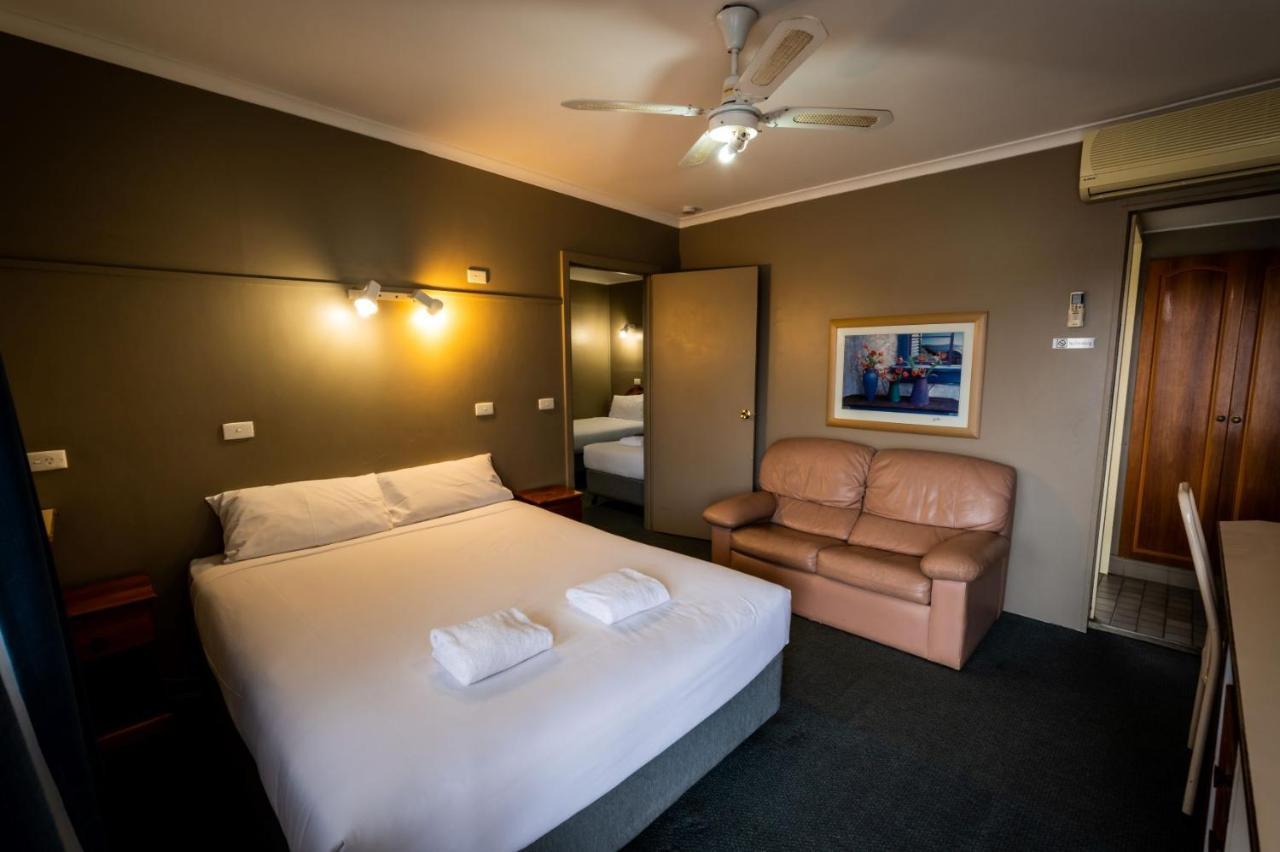 Ardeanal Motel West Wyalong Ngoại thất bức ảnh