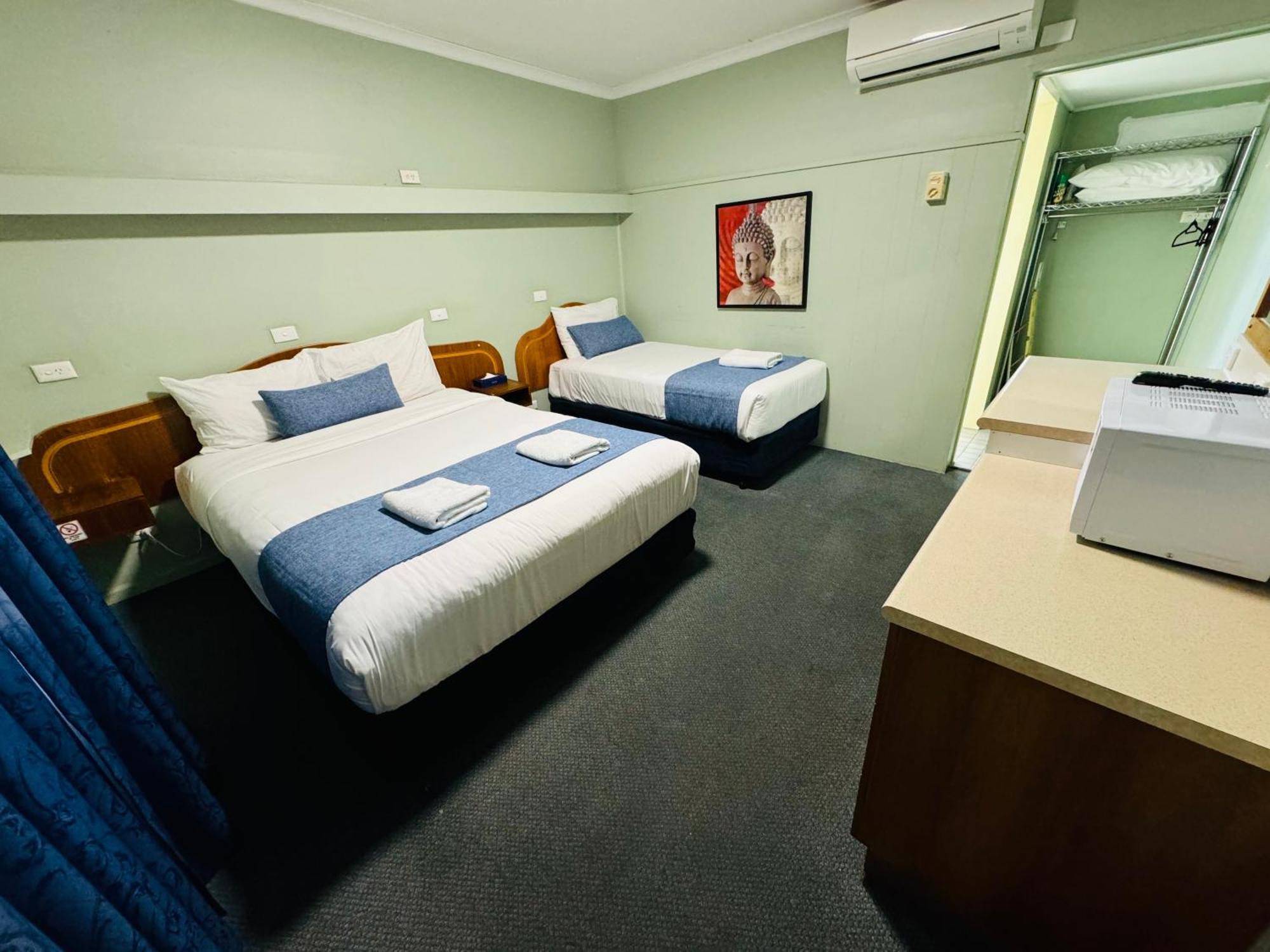 Ardeanal Motel West Wyalong Ngoại thất bức ảnh