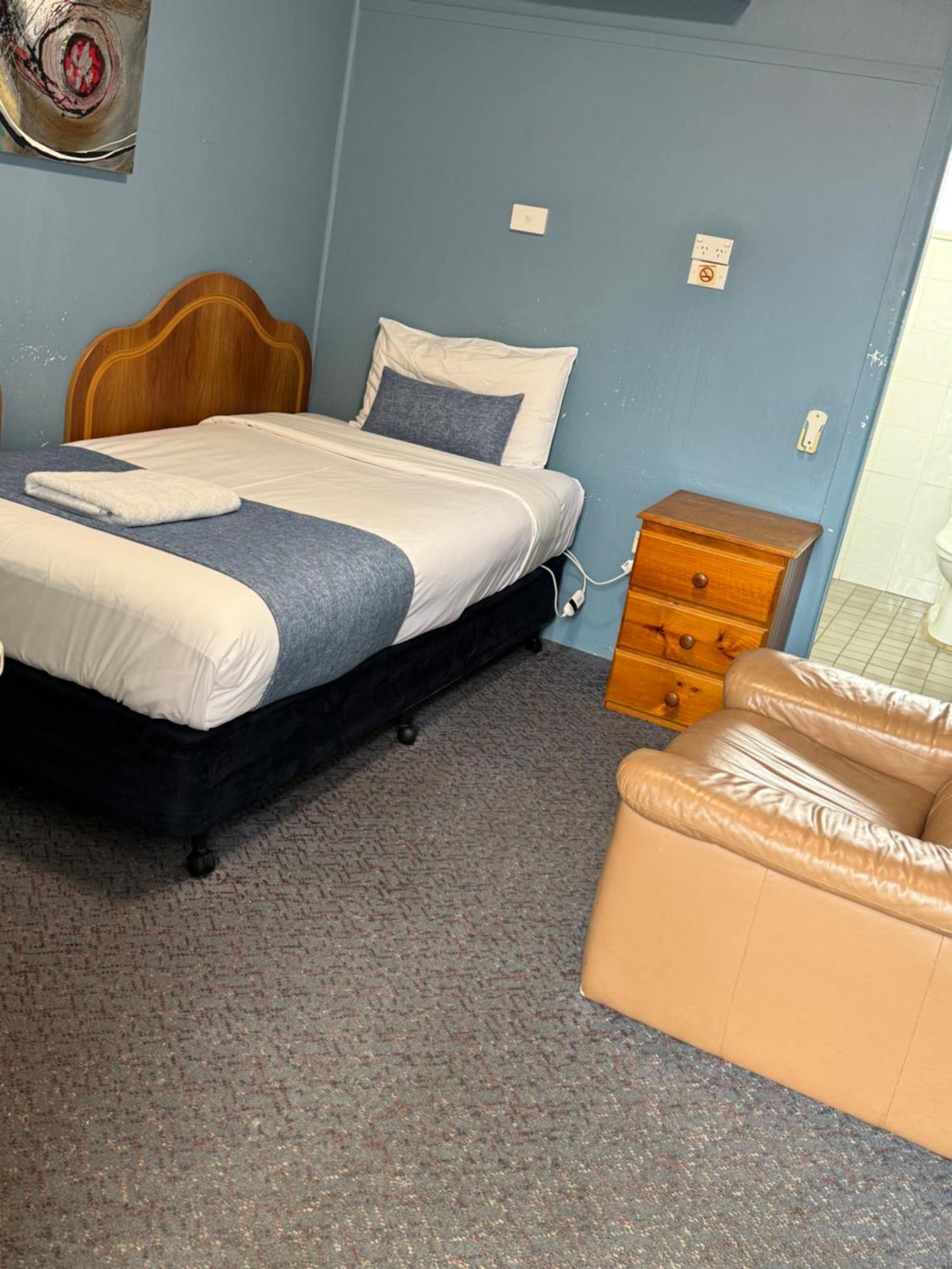 Ardeanal Motel West Wyalong Ngoại thất bức ảnh