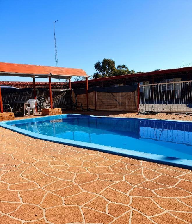 Ardeanal Motel West Wyalong Ngoại thất bức ảnh