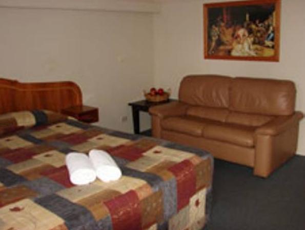 Ardeanal Motel West Wyalong Ngoại thất bức ảnh
