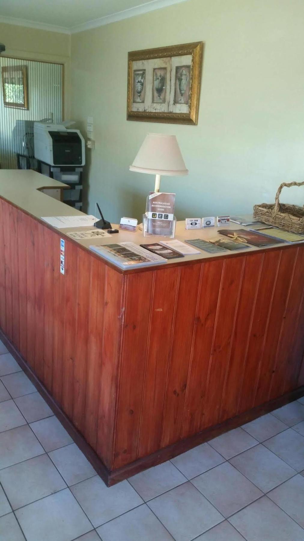 Ardeanal Motel West Wyalong Ngoại thất bức ảnh